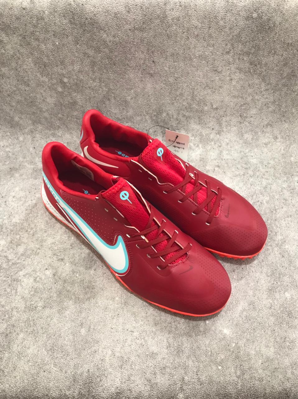 NIKE TIEMPO