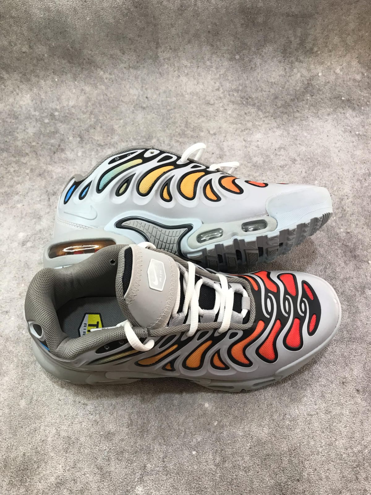 NIKE TN ABU ORANGE